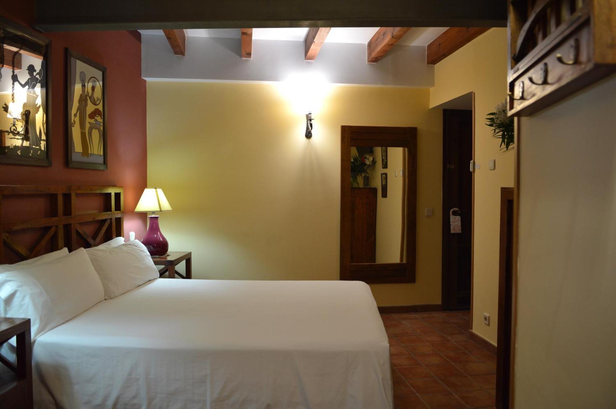 Double Room,1538829007:JPEG