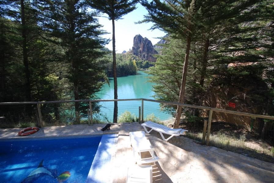 Casa de 3 dormitorios con vistas al embalse (6-10 adultos)