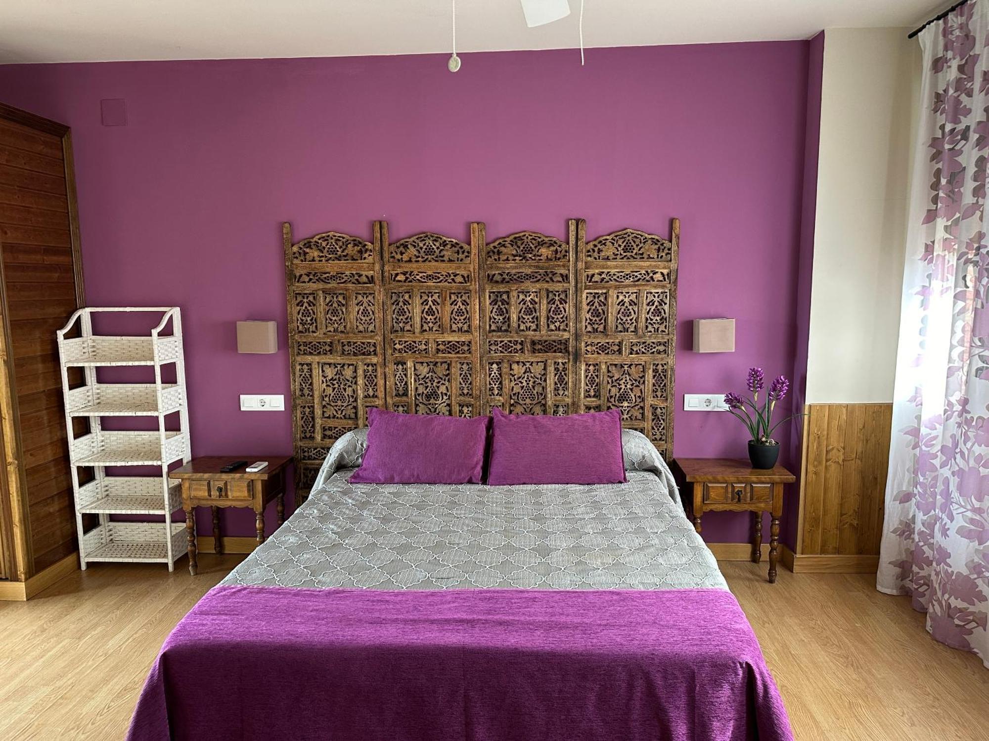 Double Room,1592086165:JPEG