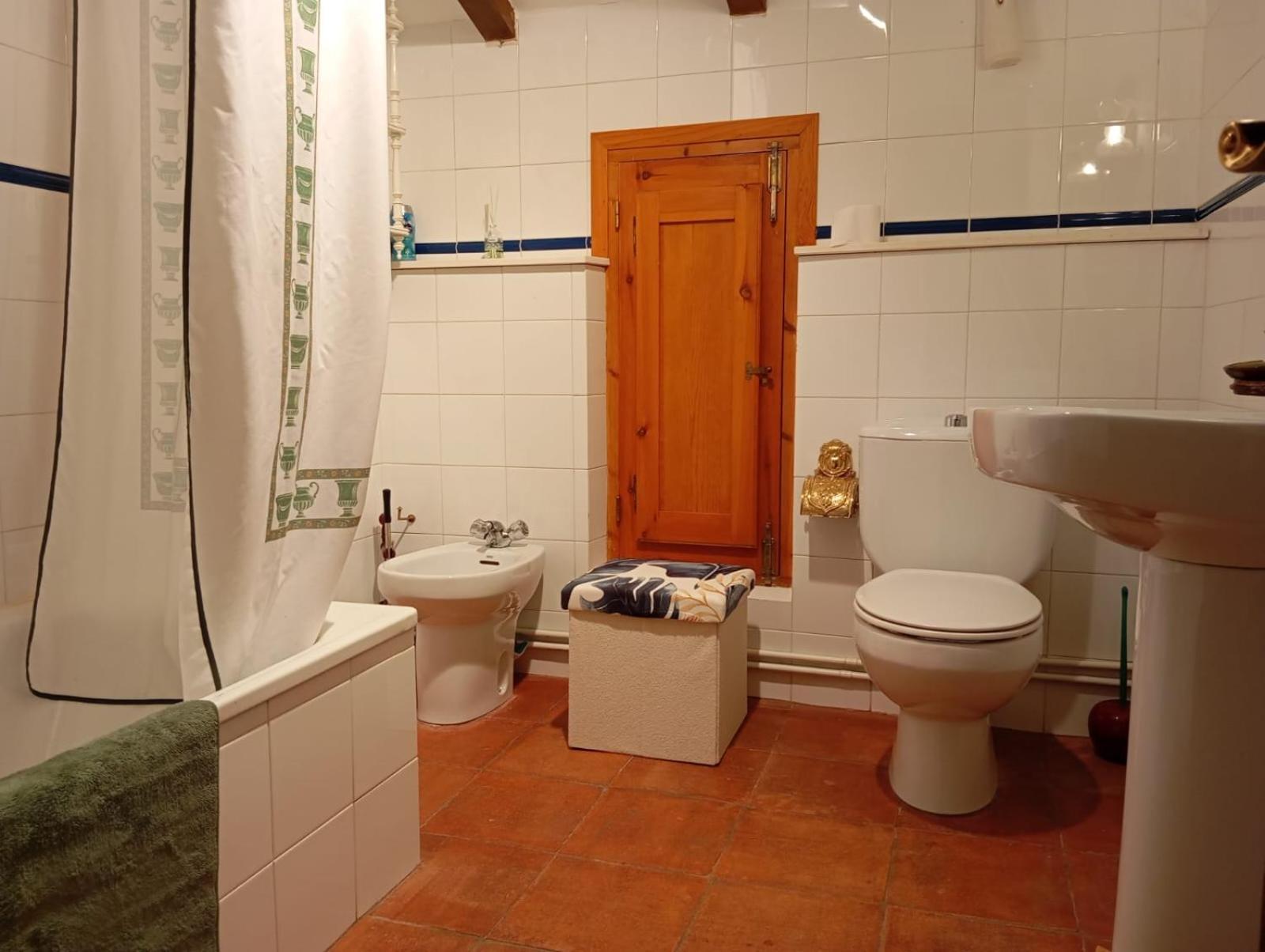 Super suite,1651506116:JPEG