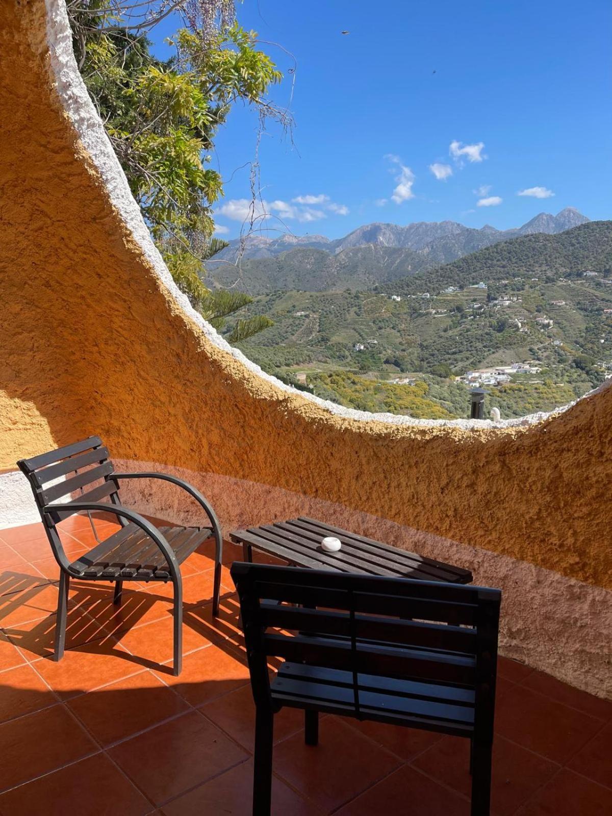 Double Room,1663743013:JPEG