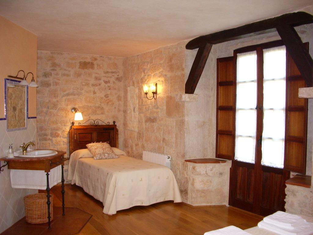 Triple Room,195812500:JPEG