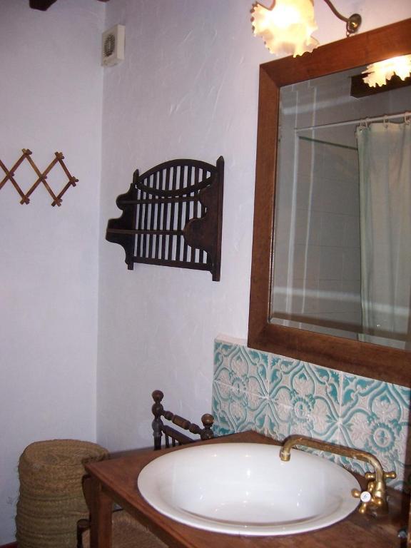 Two-Bedroom House,755010928:JPEG