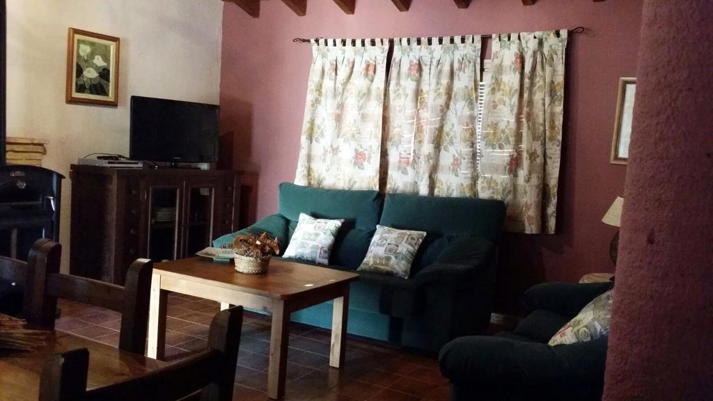 Three-Bedroom Chalet,327902866:JPEG