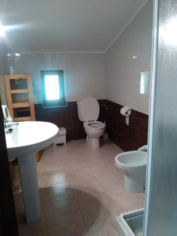 Habitación Triple con baño privado externo