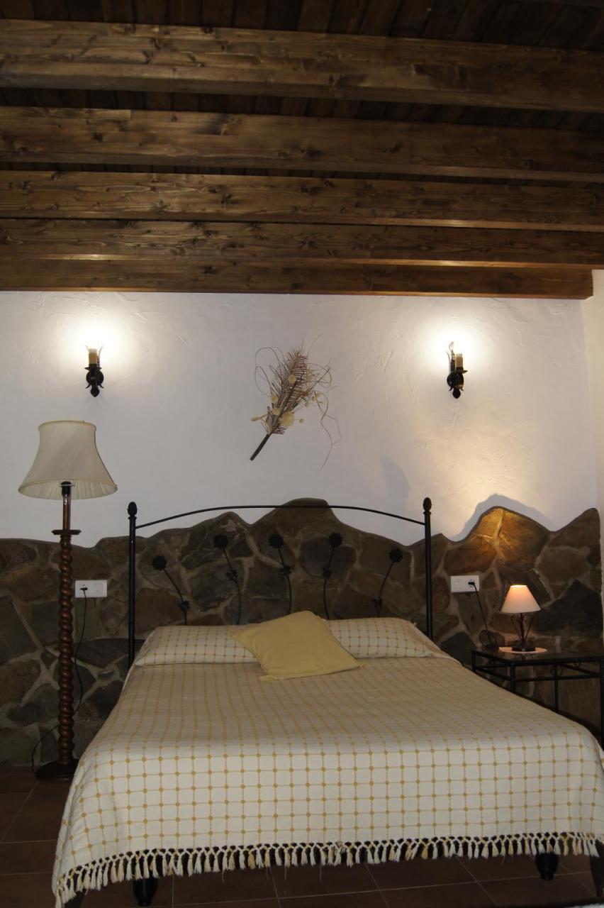 Three-Bedroom Cottage,724850011:JPEG