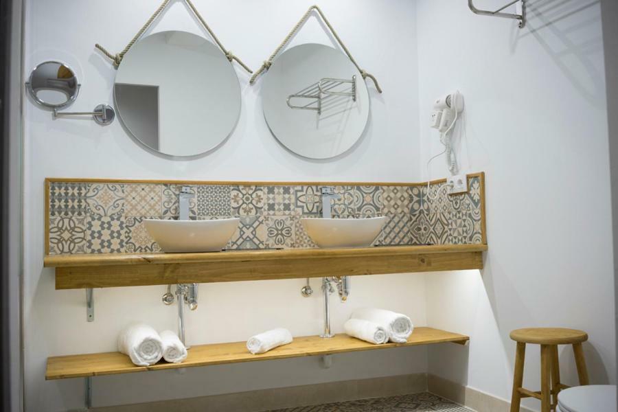 Large Double Room,819262496:JPEG