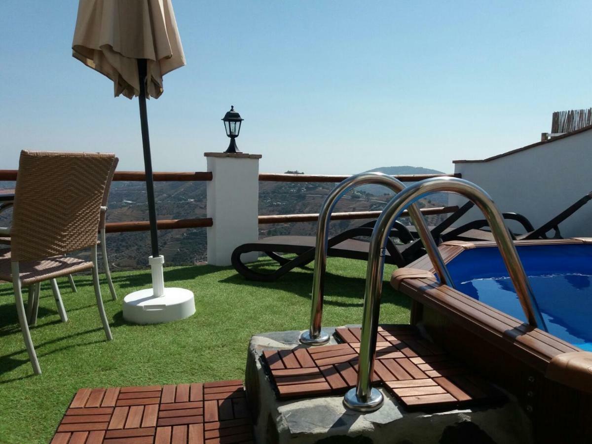 One-Bedroom House,856760915:JPEG