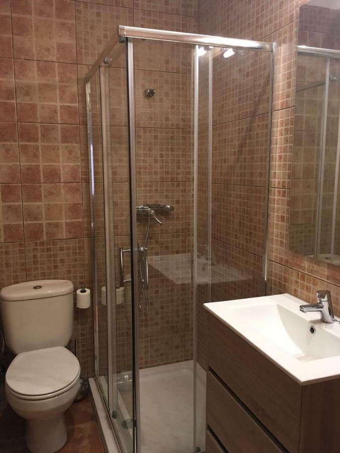 Habitación Familiar con baño privado