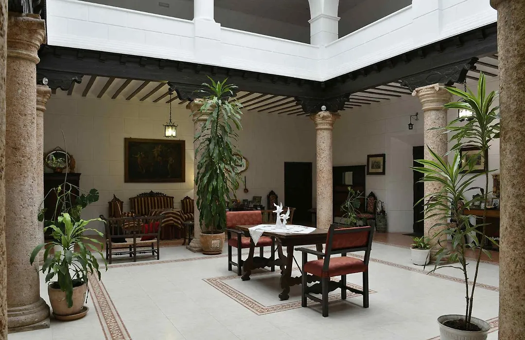 Casa de los Acacio-1