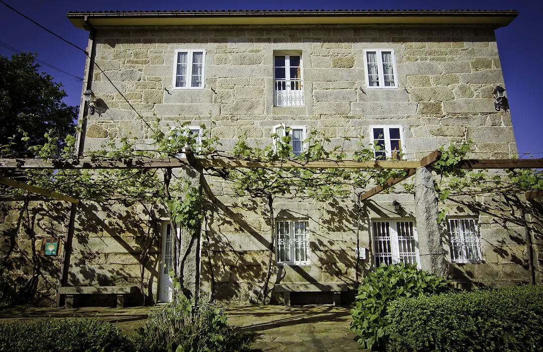 Casa de Turismo Rural Os Petroglifos-1