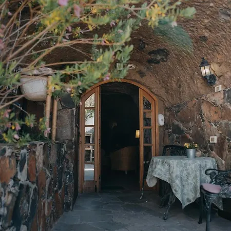 Casa Cueva El Mimo-2