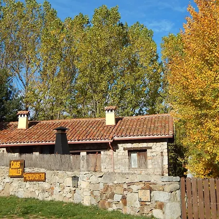 Casas Rurales Cimera yBrincalobitos-2