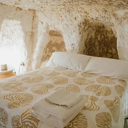 Casa Cueva Las Tinajas de Naya-3