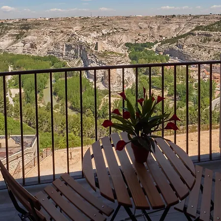 Casas Rurales Maribel - Complejo Moradas del Cerro 1 - Suites con Jacuzzi en Alcalá del Júcar-2