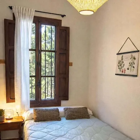 Masía de San Juan Casas Rurales con piscina y vistas a la montaña-2