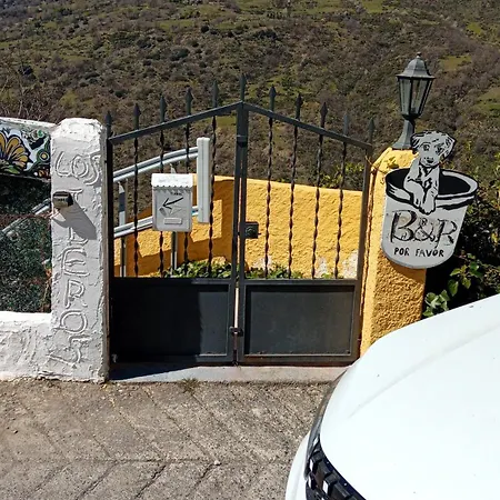 Cortijo en Bubion Casa Ibero Slow Alojamiento turistico rural VTAR GR 00516/ 00555-3