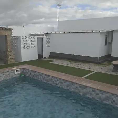 Alojamiento el Chaparro Barbate junto a la venta el loro-3