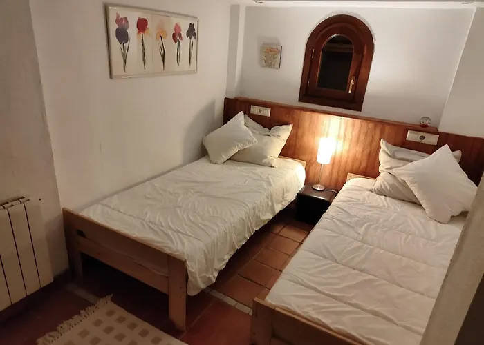 Hostal Refugio Del Aguila "Casa Diaman" Güéjar Sierra