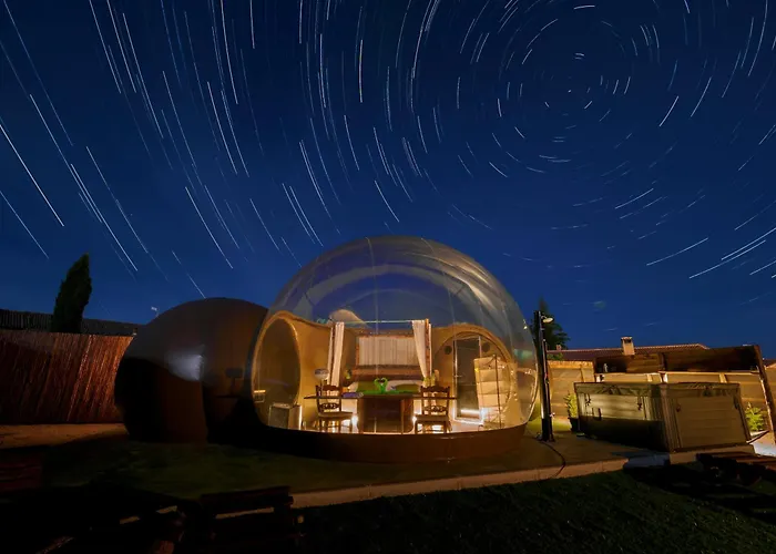 Cosmoveros - Hotel Burbuja Pedraza