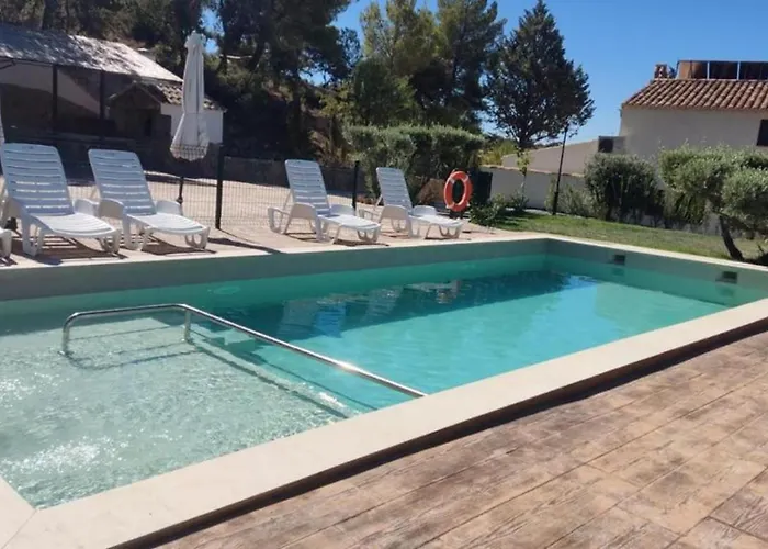 ENTRESIERRAS Apartamentos rurales con chimenea, barbacoa y espacio para eventos Cazorla