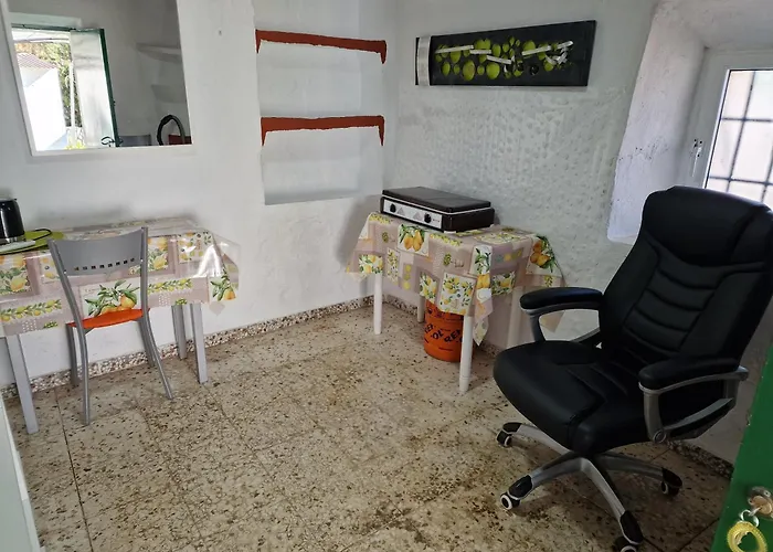 Alora Sweet Home