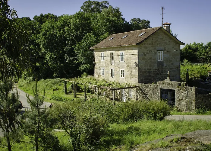 Casa de Turismo Rural Os Petroglifos Boiro