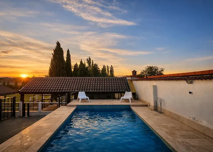 Hostal heart&ponie - Retiro Rural Privado con Piscinas Chinchón