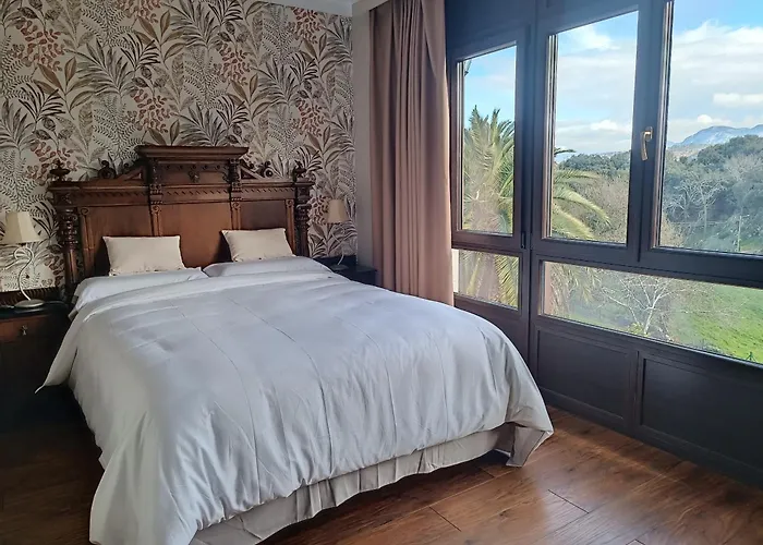 Hostal El Corral Del Acebo Nueva De Llanes