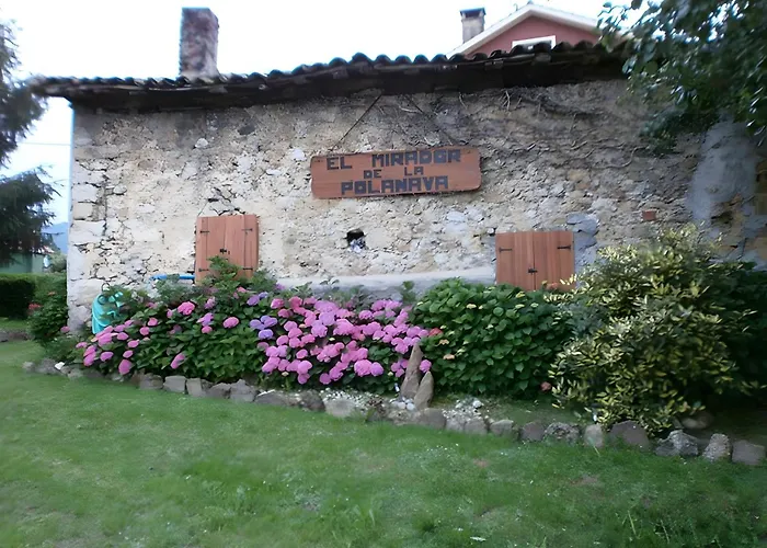 Hostal El Mirador de la Pola Nava Ático