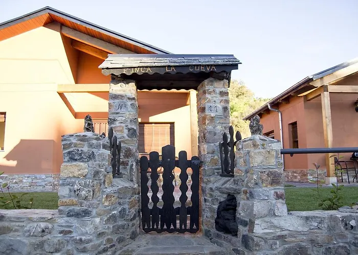 Lares · Cabañas Rurales Las Médulas