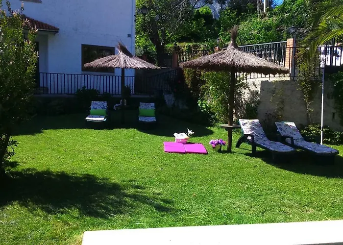 Hostal La Hojarasca Cuevas Del Valle
