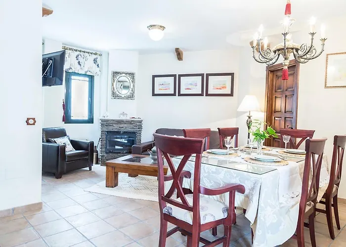 Mafloras Suites El Bosque